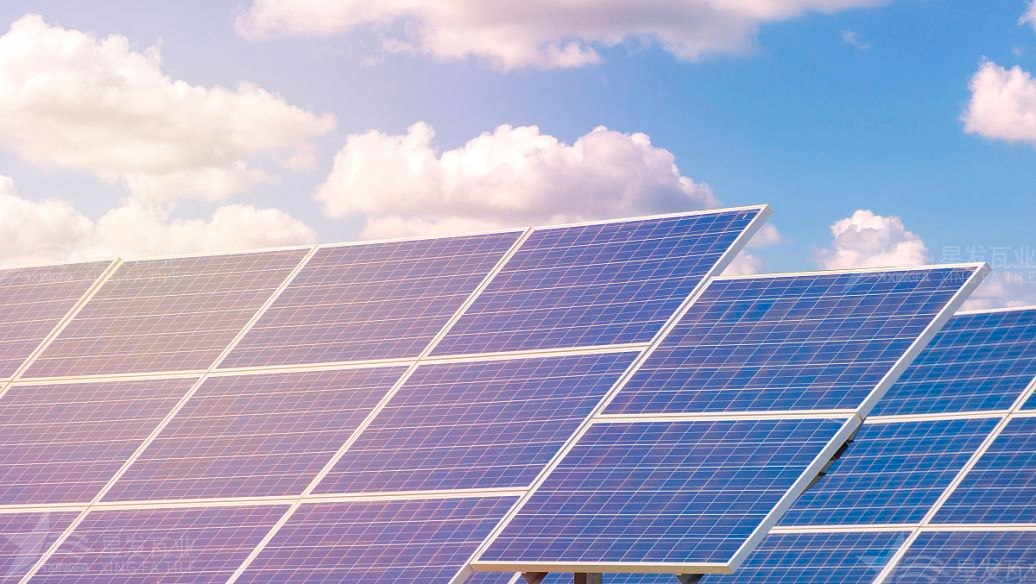 屋面光伏瓦耐火性強(qiáng)，使用了B1級的難燃性建筑材料！