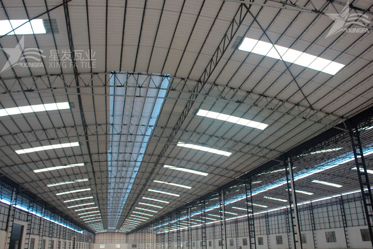 廠(chǎng)房建設(shè)的首選PVC瓦：安全、環(huán)保、經(jīng)濟(jì)實(shí)惠